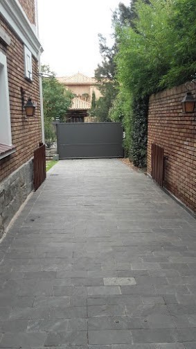 INDESCRIPTIBLE CASA, CARRASCO, MONTEVIDEO, MUELLE PROPIO 
